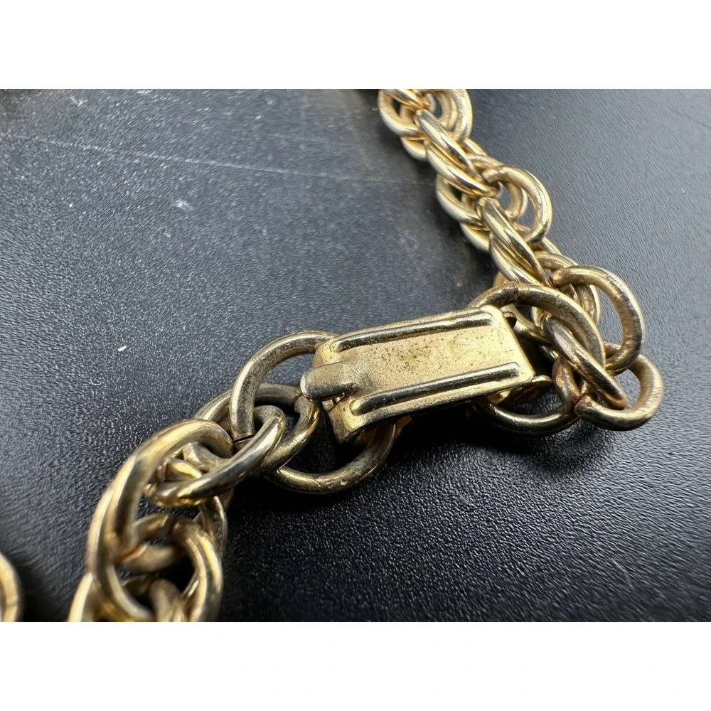 Vintage Gold Tone Eagle Medallion Red Enamel‎ Star Pendant Necklace 051 (139)